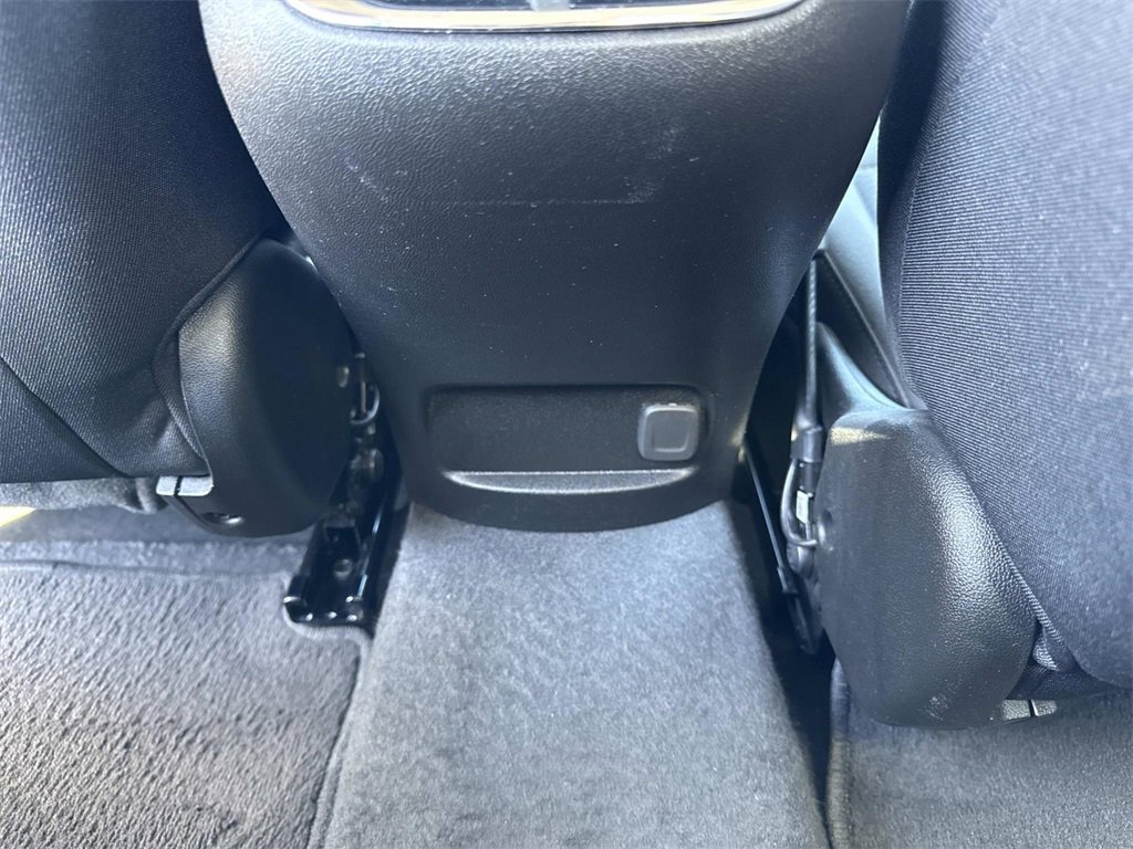 Used 2025 Chevrolet Malibu LT image 24