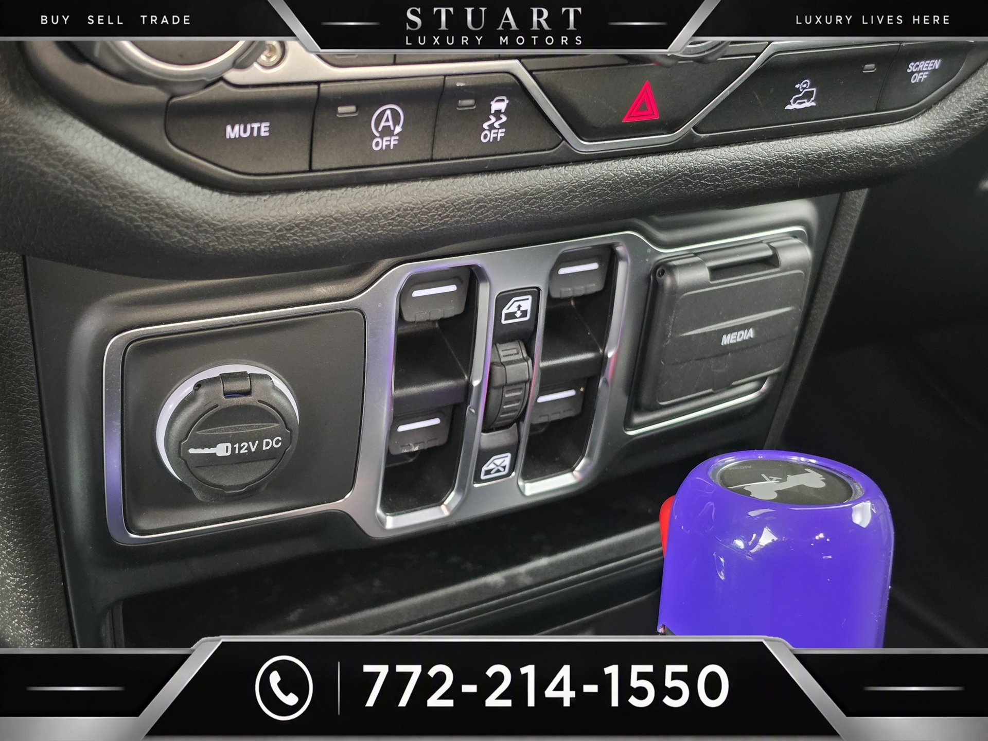 Used 2024 Jeep Wrangler Unlimited Sport AWD/4WD image 16