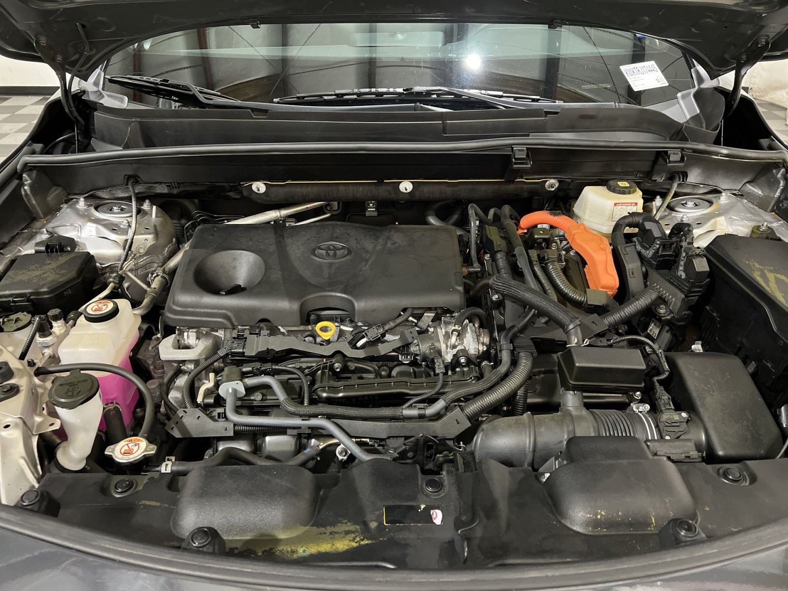 Used 2024 Toyota Venza XLE AWD/4WD image 34