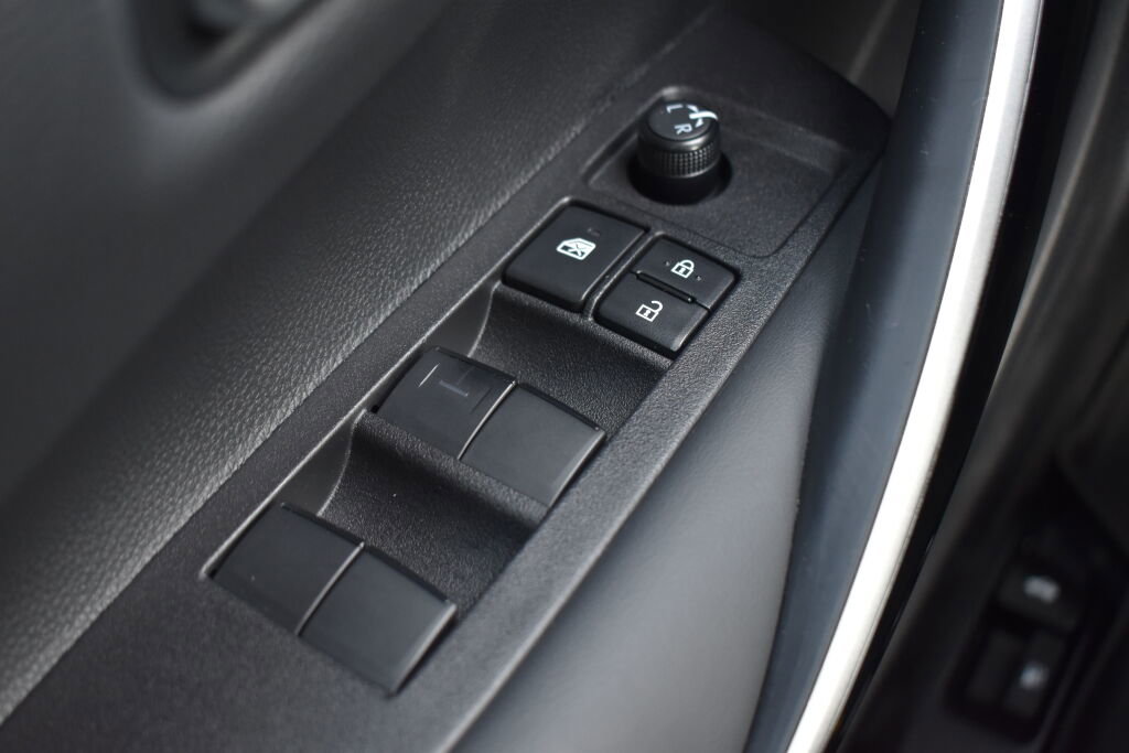 Certified 2025 Toyota Corolla XSE image 15