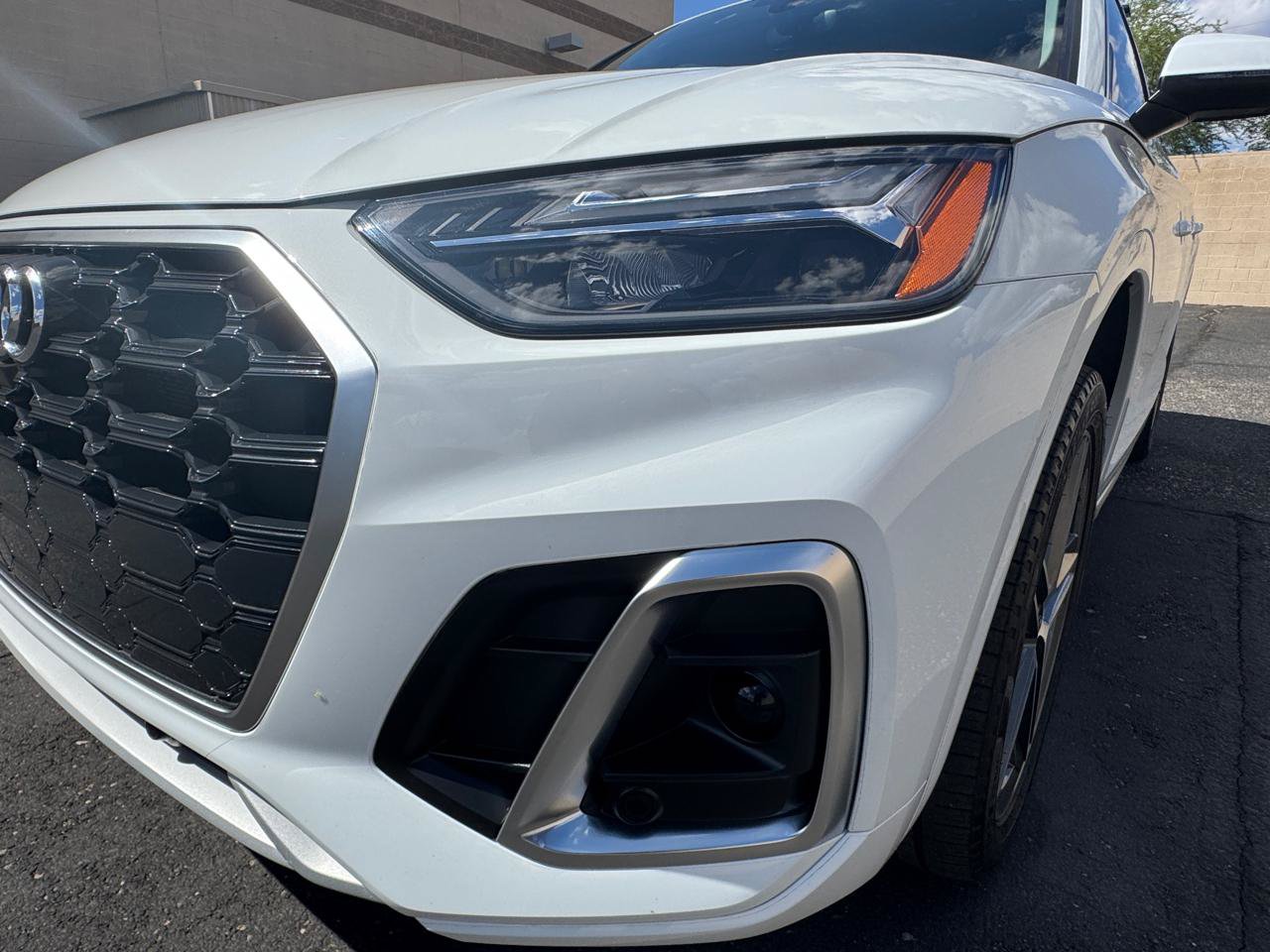 Used 2021 Audi Q5 e Premium Plus w/ Premium Plus Package AWD/4WD image 12