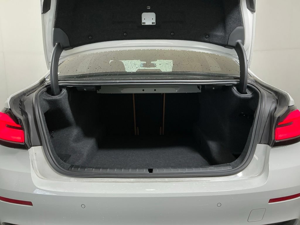 Used 2021 BMW 530i RWD image 29
