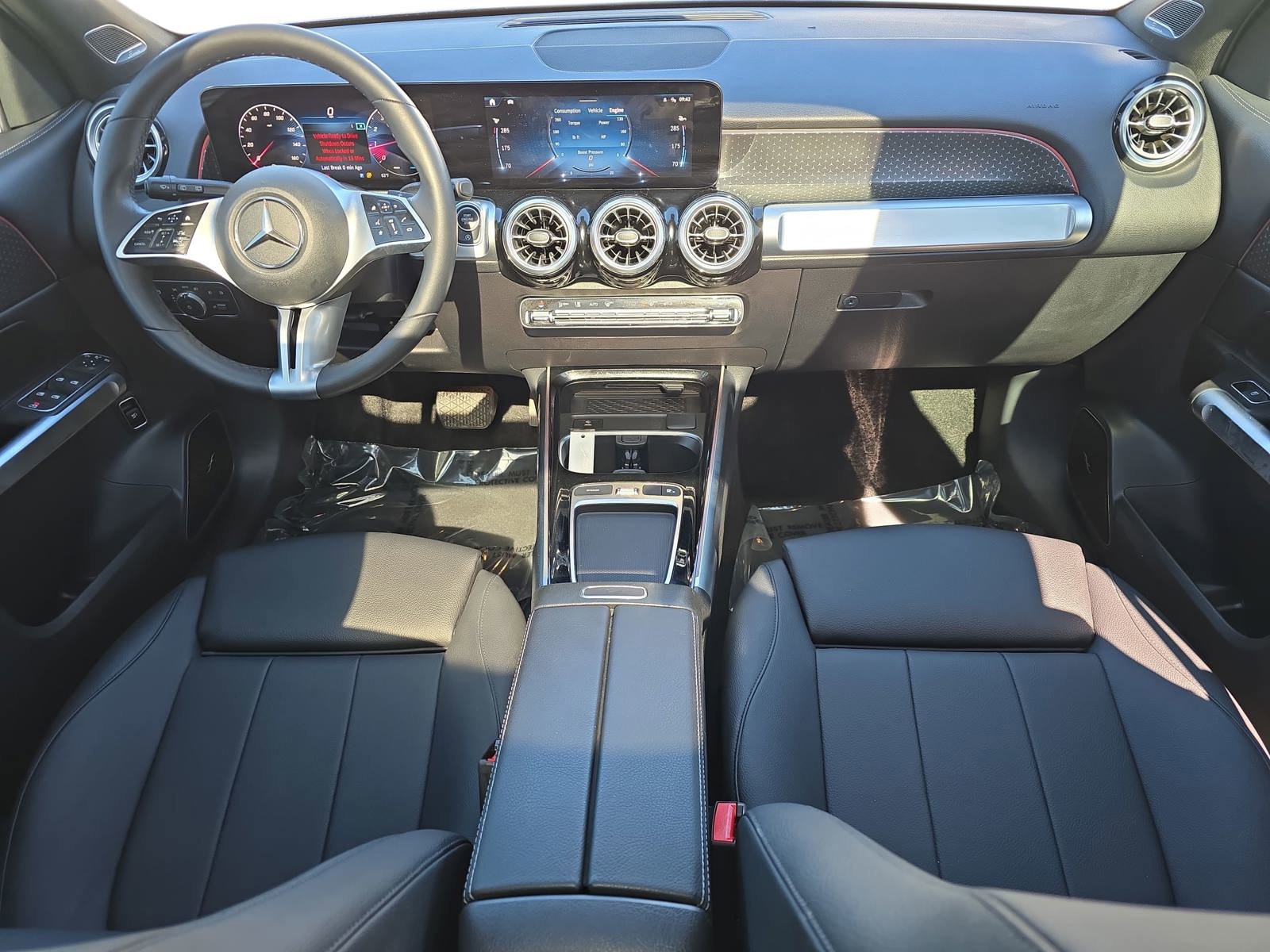 Used 2024 Mercedes-Benz GLB 250 4MATIC image 9