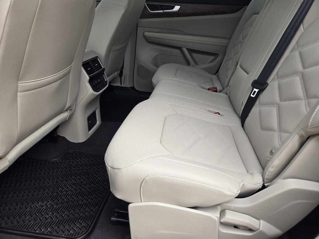 New 2026 Volkswagen Atlas SE image 20