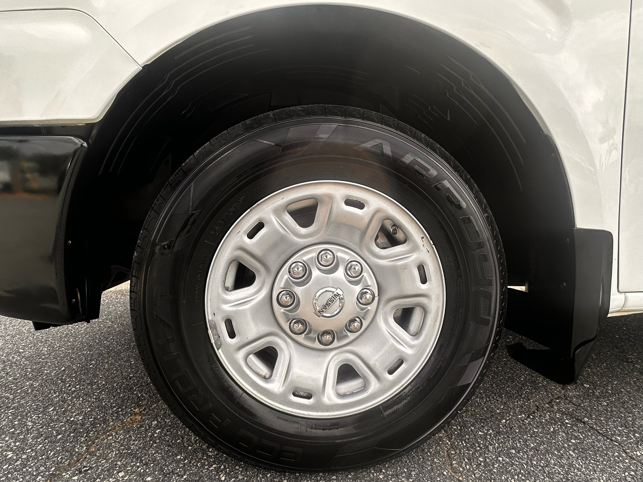 Used 2015 Nissan NV 2500 SV image 10