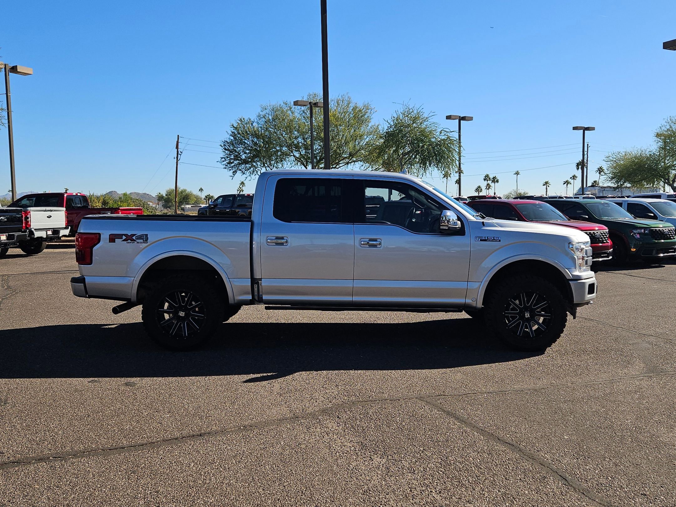 Used 2019 Ford F150 Platinum w/ Equipment Group 701A Luxury image 4