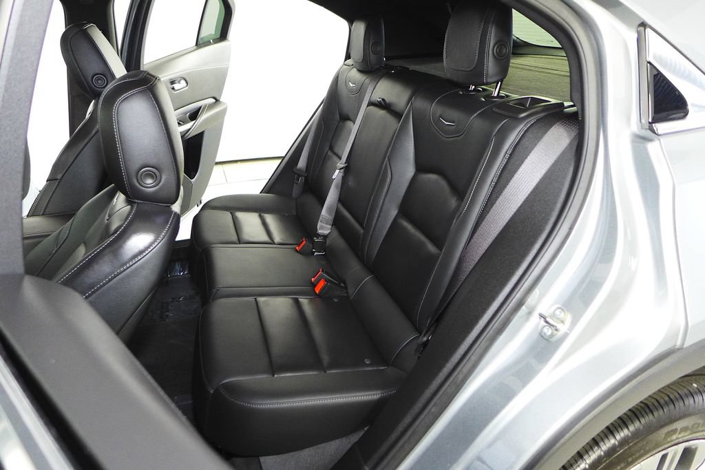 Used 2025 Cadillac XT4 Premium Luxury FWD image 21
