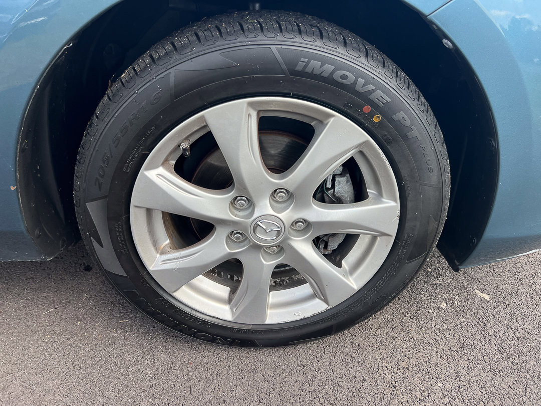 Used 2011 MAZDA MAZDA3 i Touring image 7