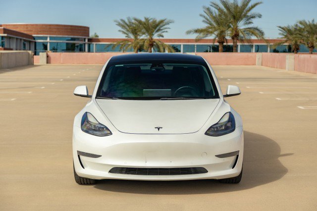 Used 2022 Tesla Model 3 image 2