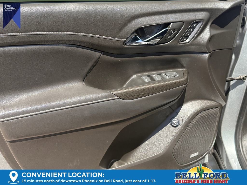 Used 2023 GMC Acadia SLT w/ Preferred Package image 19