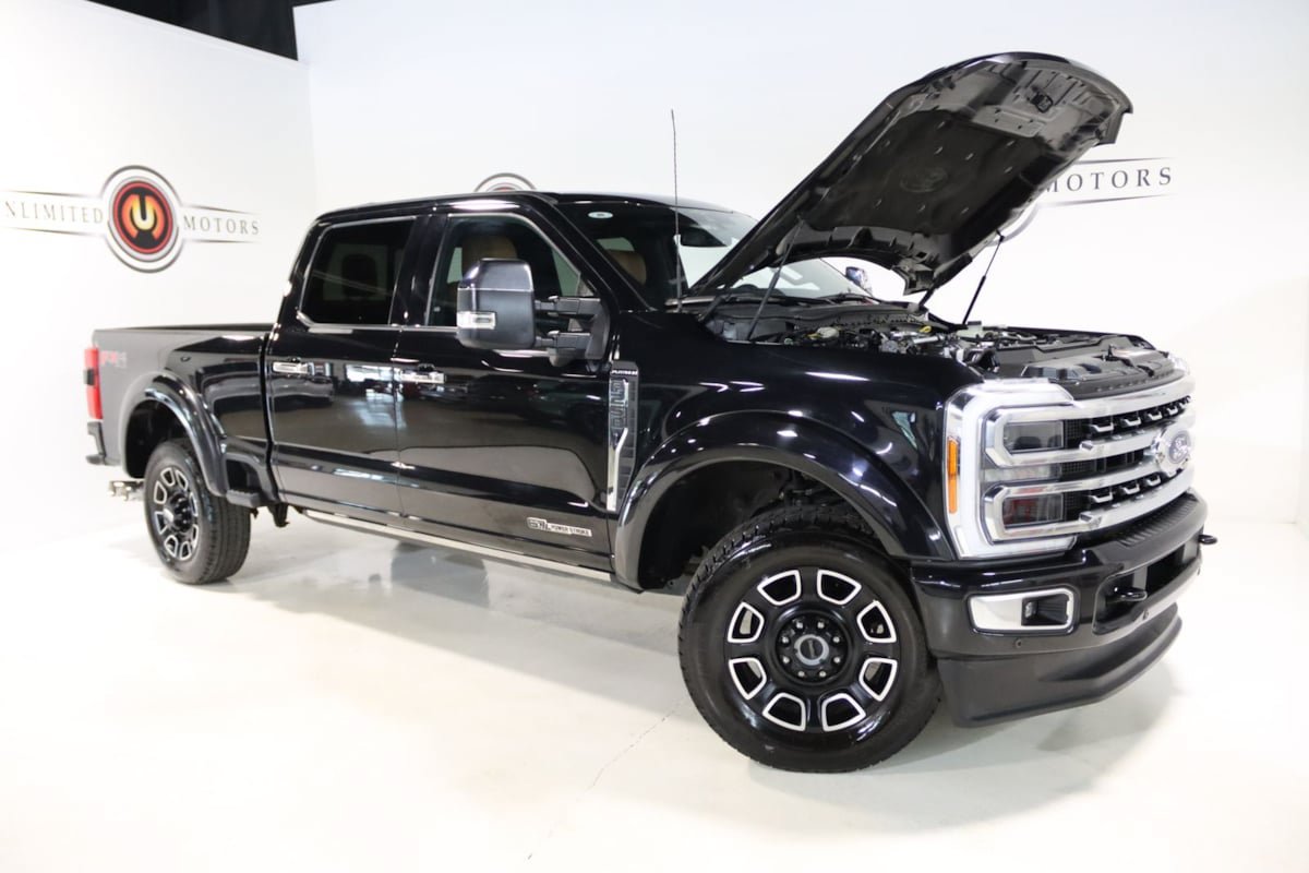 Used 2023 Ford F250 Platinum w/ FX4 Off-Road Package AWD/4WD image 39