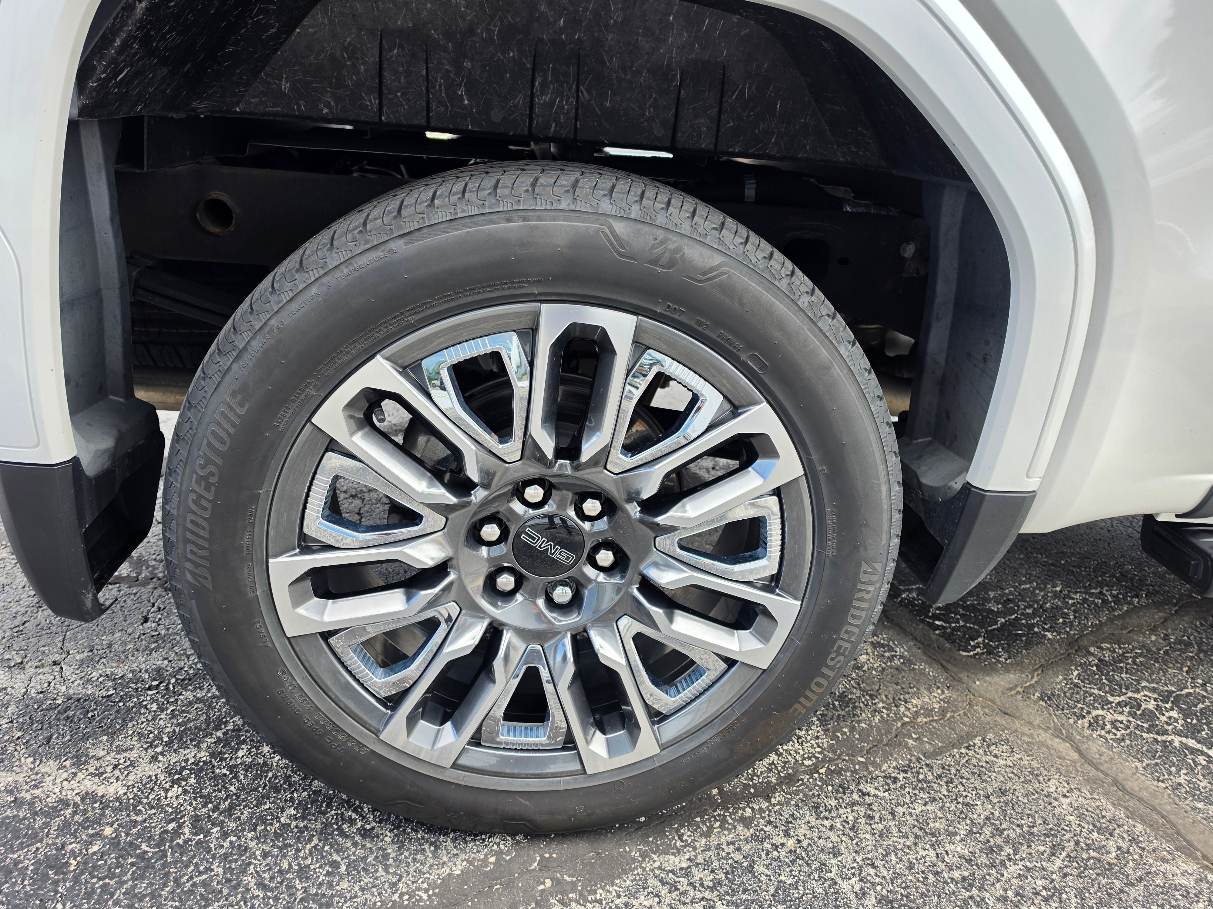 Used 2024 GMC Sierra 1500 Denali Ultimate AWD/4WD image 15