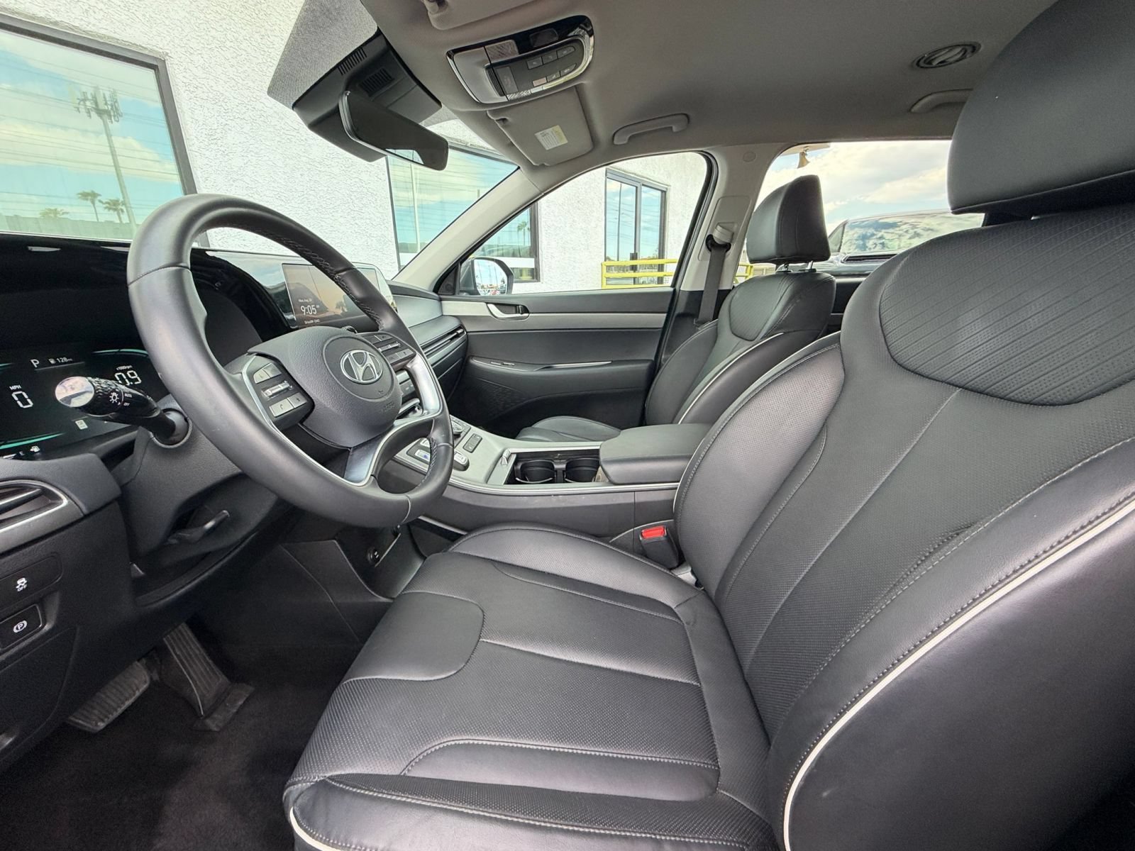 Used 2025 Hyundai Palisade SEL AWD/4WD image 29