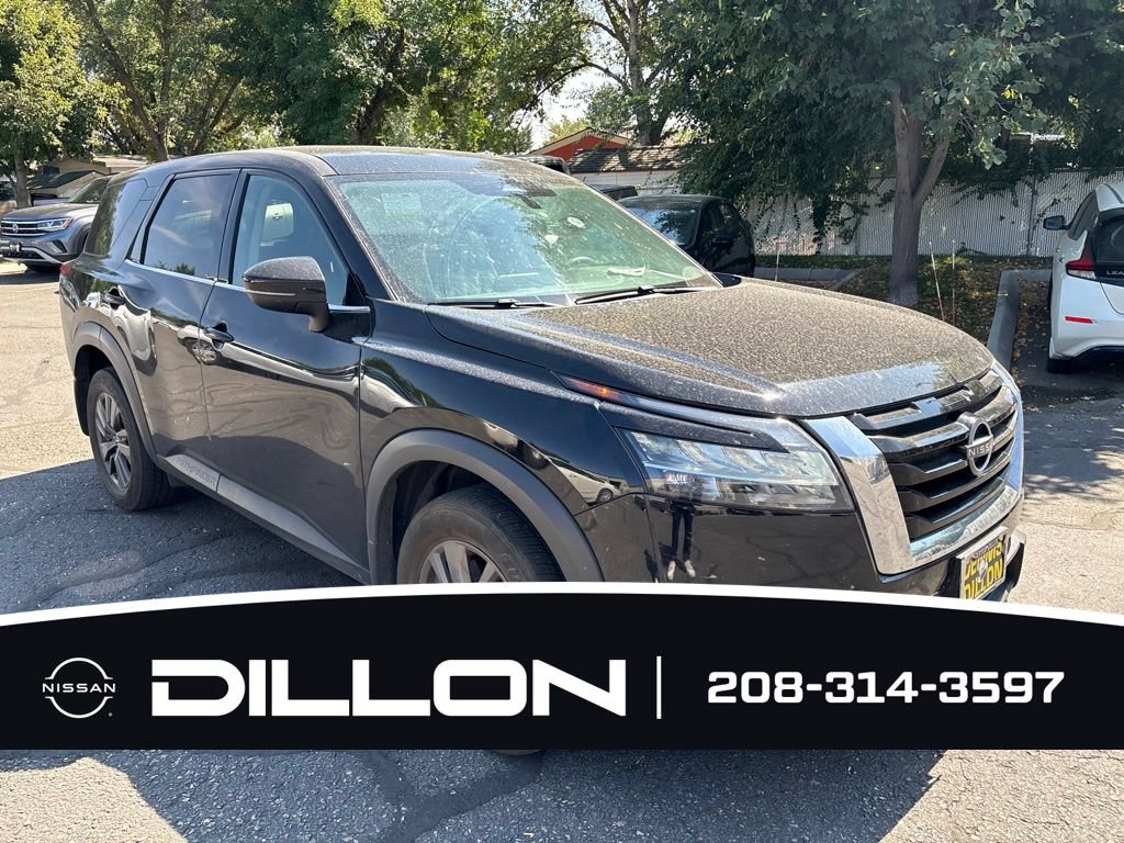 Used 2022 Nissan Pathfinder S AWD/4WD image 6