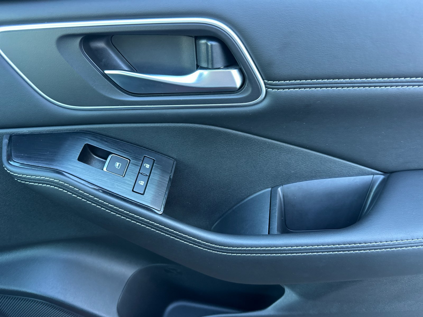 Used 2021 Nissan Rogue SL w/ Premium Package FWD image 19