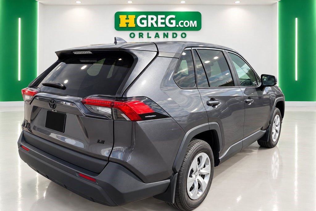Used 2024 Toyota RAV4 LE FWD image 7