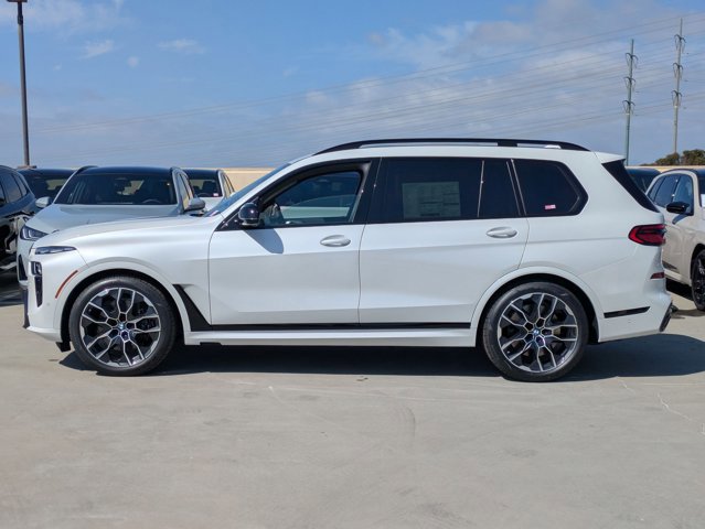 New 2026 BMW X7 M60i image 5