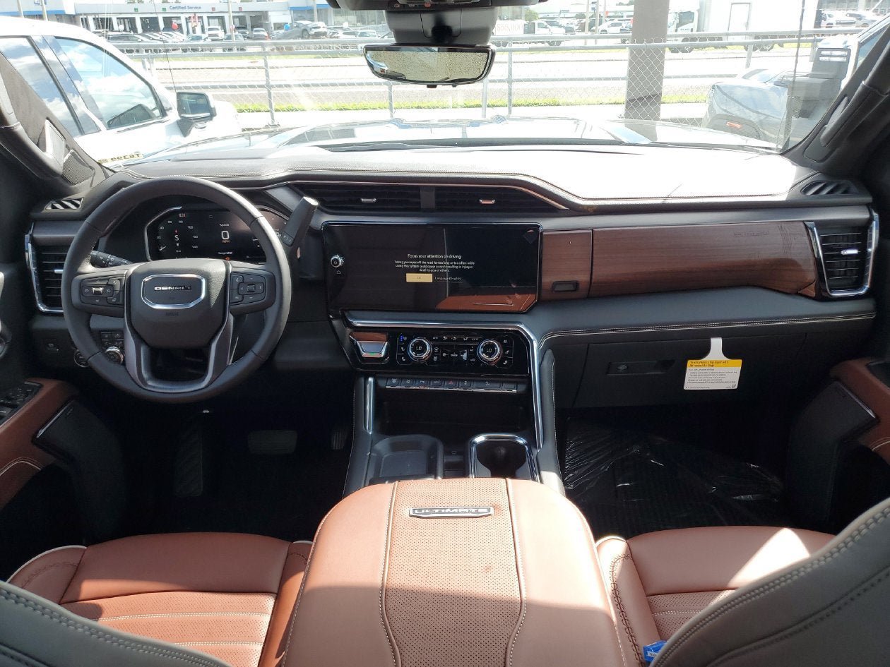 New 2026 GMC Sierra 3500 Denali Ultimate AWD/4WD image 13