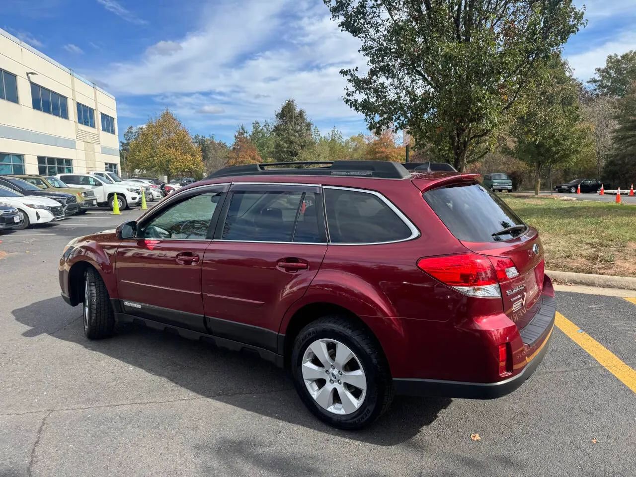 Used 2012 Subaru Outback 2.5i Limited w/ Moonroof Pkg image 24