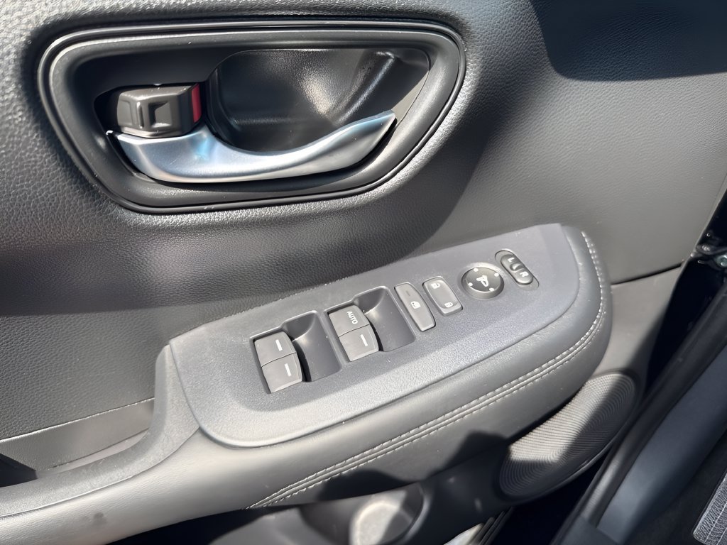 Certified 2027 Honda HR-V LX image 24