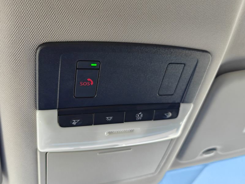 Used 2021 Nissan Rogue SV image 34