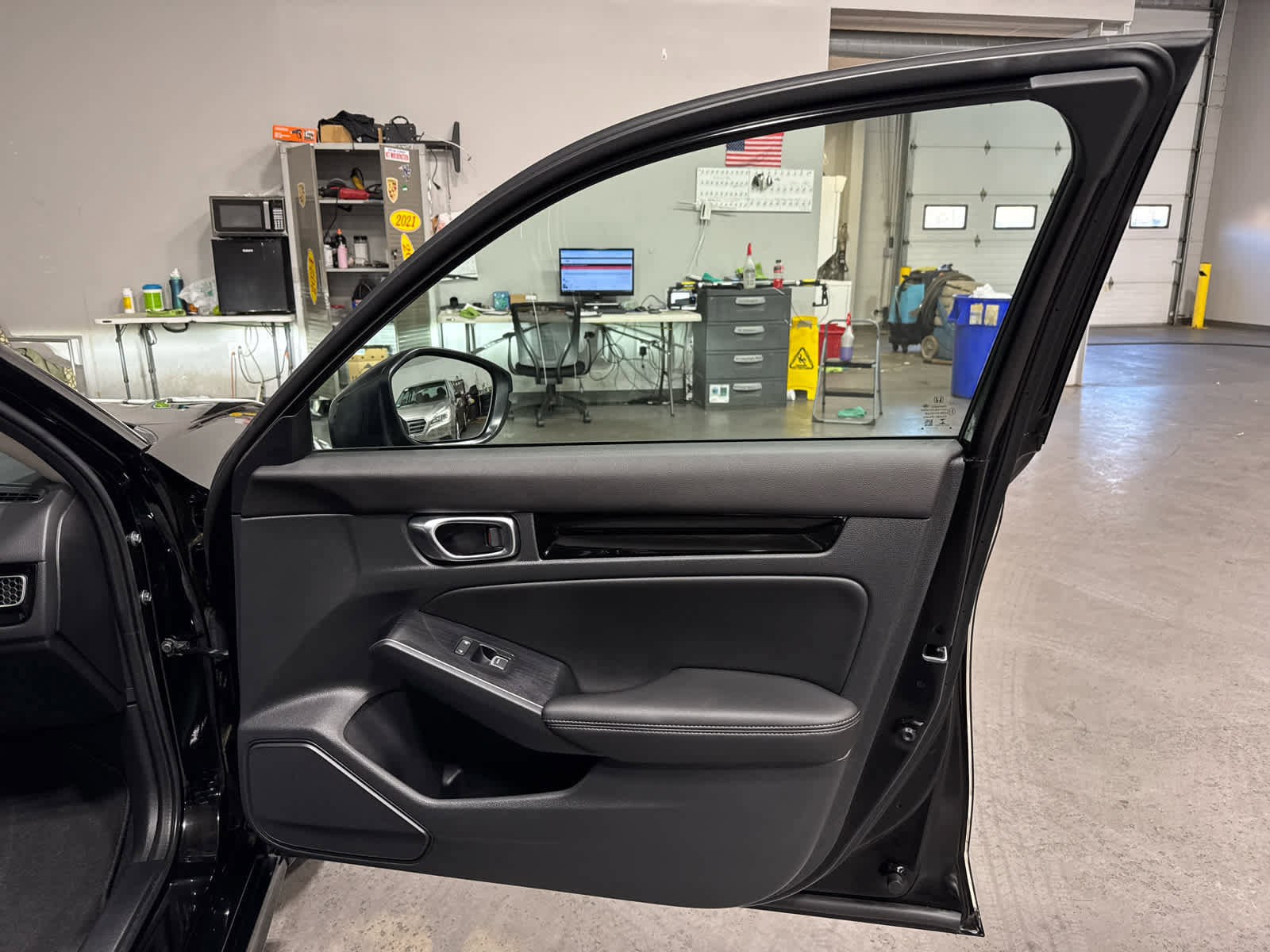 Used 2022 Honda Civic Touring image 28