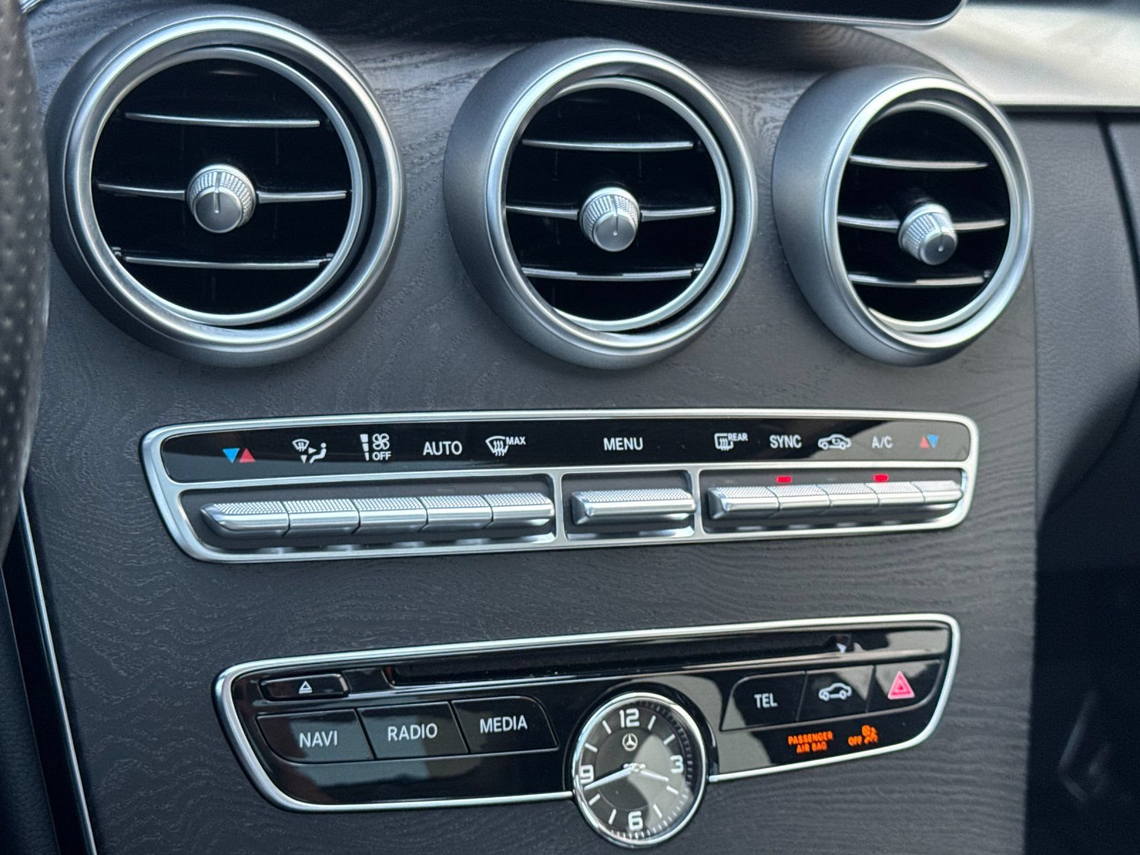 Used 2015 Mercedes-Benz C 300 Sedan image 19