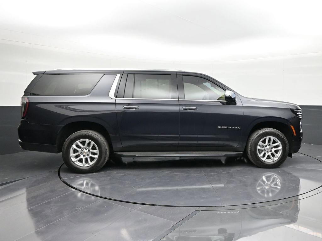 Certified 2025 Chevrolet Suburban Premier image 6