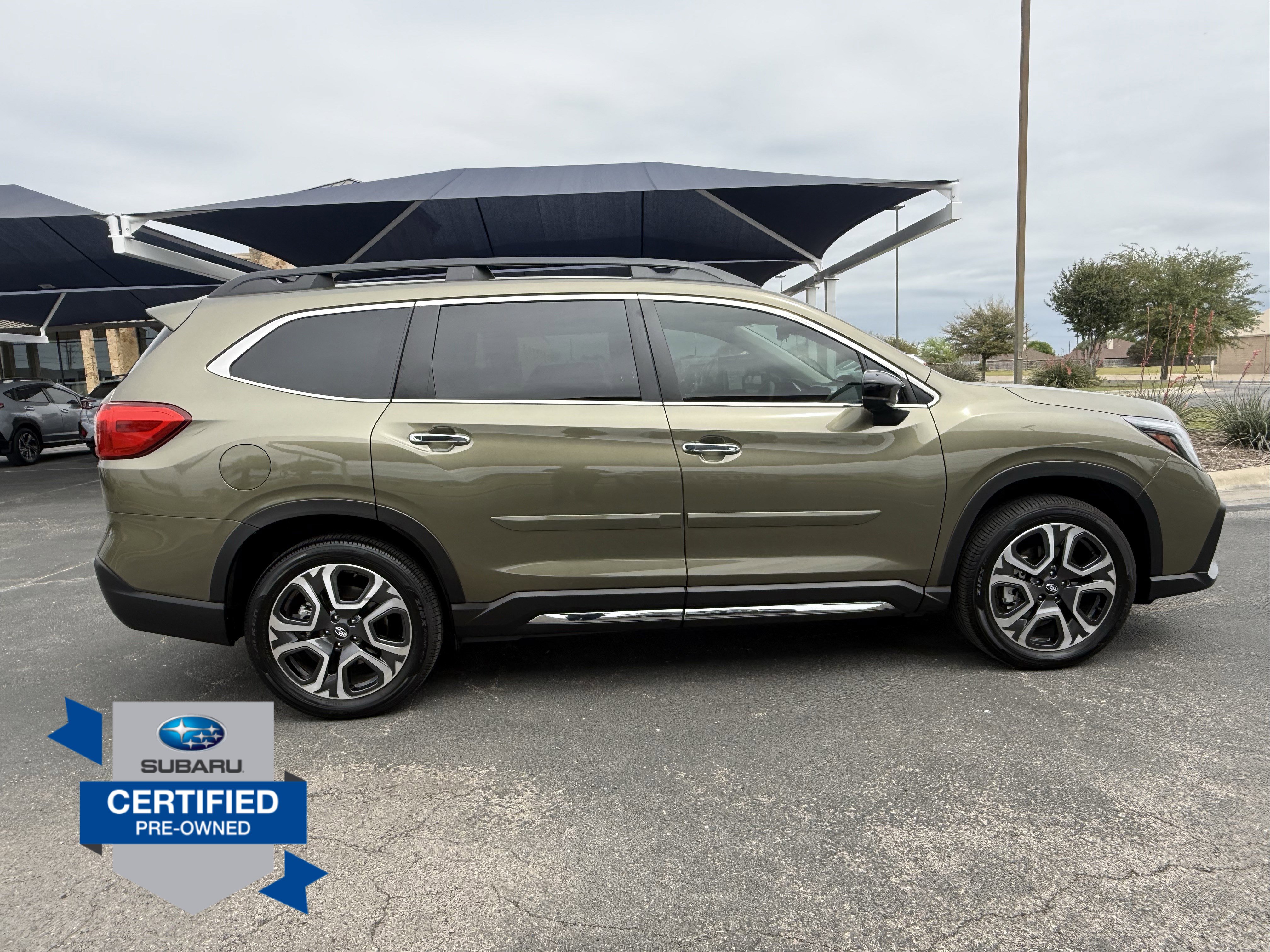 Used 2025 Subaru Ascent Touring AWD/4WD image 8