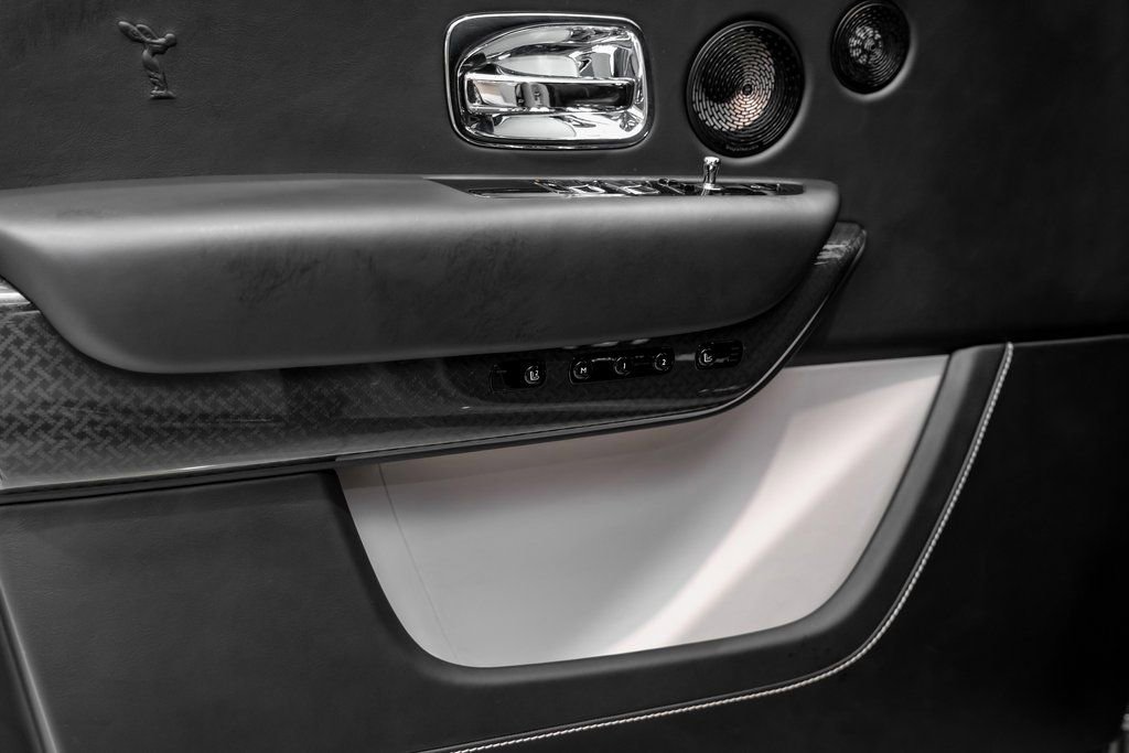 Used 2023 Rolls-Royce Cullinan Black Badge w/ Driver's Package image 56