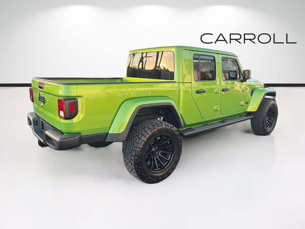Used 2025 Jeep Gladiator Sport image 3