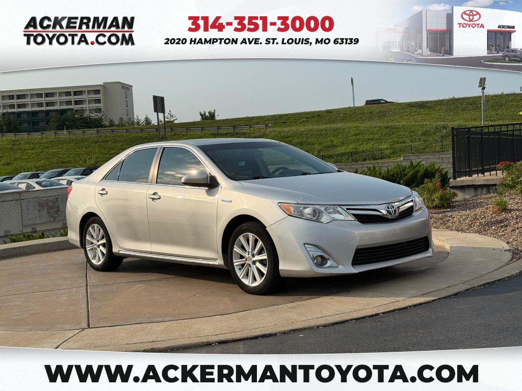 Used 2014 Toyota Camry XLE w/ Leather Package FWD image 1