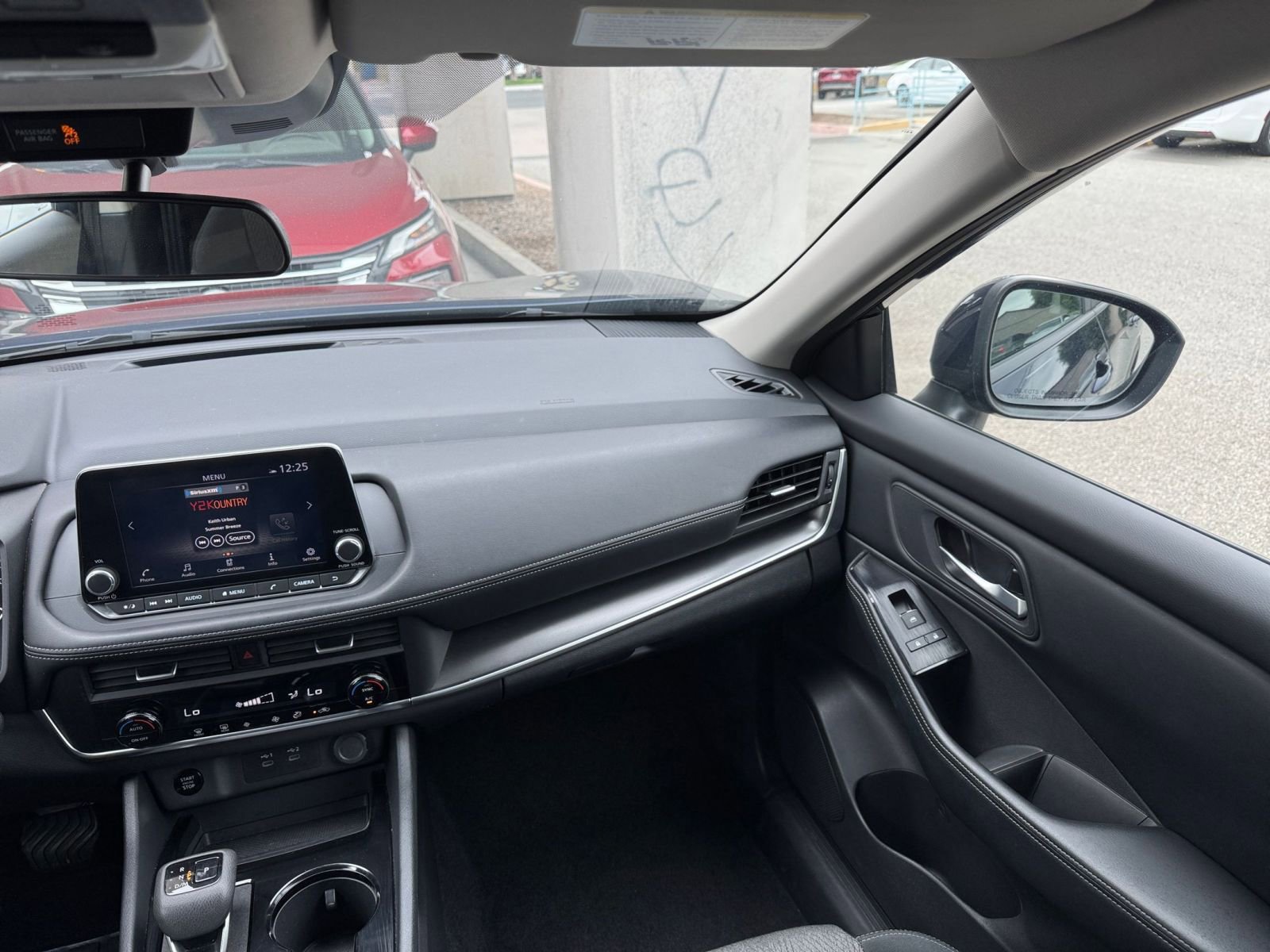 Used 2025 Nissan Rogue SV FWD image 37
