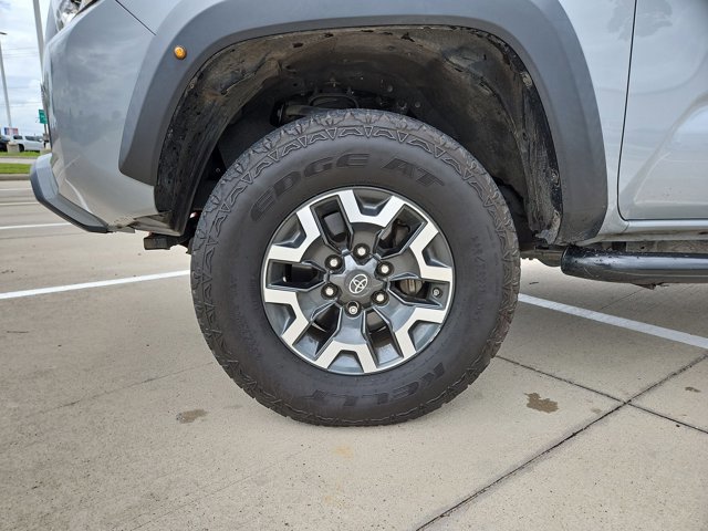 Used 2019 Toyota Tacoma TRD Off-Road RWD image 19