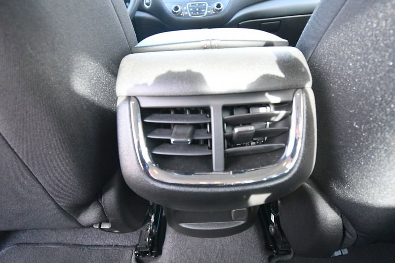 Used 2025 Chevrolet Malibu LT FWD image 17