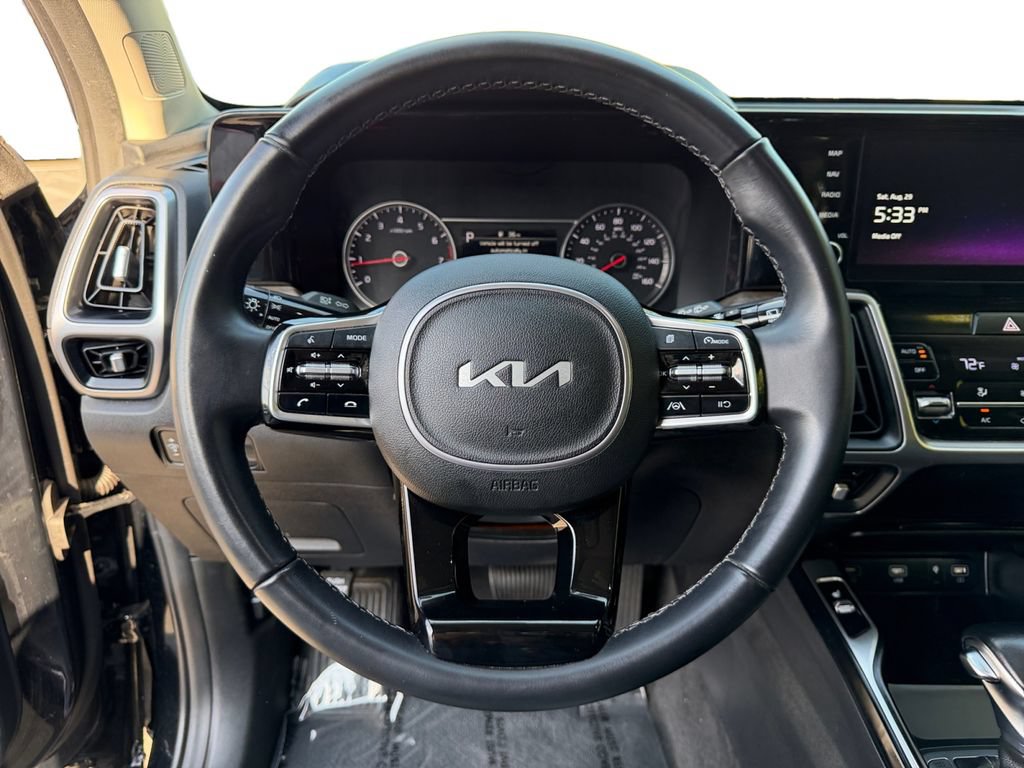 Certified 2023 Kia Sorento S w/ Panoramic Sunroof Package AWD/4WD image 18