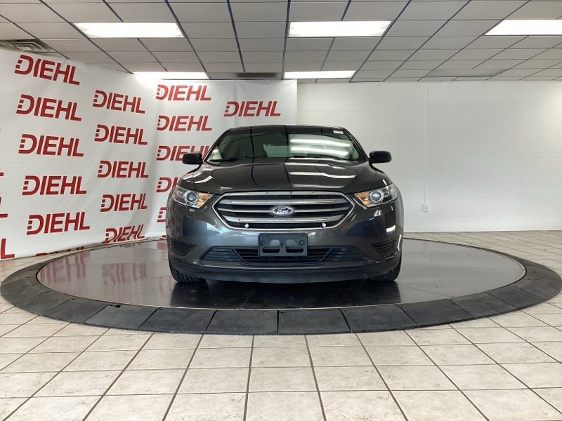 Used 2019 Ford Taurus SE FWD image 2