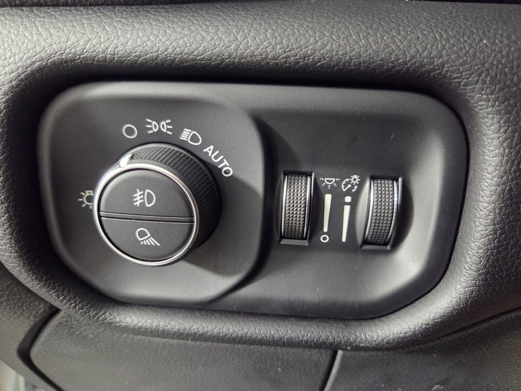 Used 2022 RAM 2500 Laramie AWD/4WD image 20