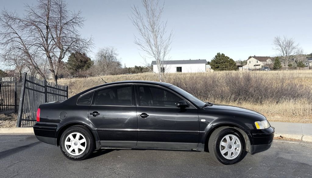 Used 1999 Volkswagen Passat GLS FWD image 5