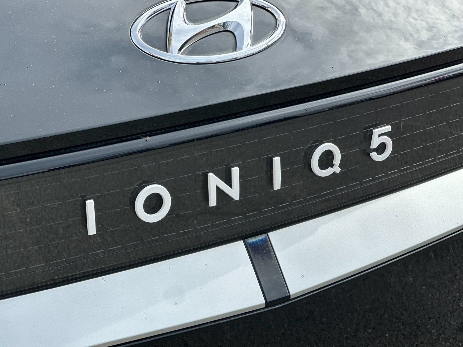 Used 2024 Hyundai Ioniq 5 SEL RWD image 27