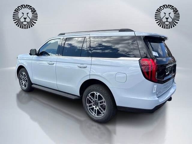 New 2026 Ford Expedition Active image 7