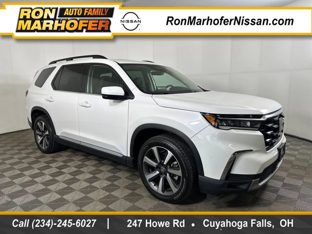 Used 2023 Honda Pilot Touring image 1