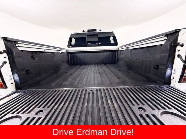 Used 2024 Nissan Titan PRO-4X w/ Pro-4x Convenience Package image 10