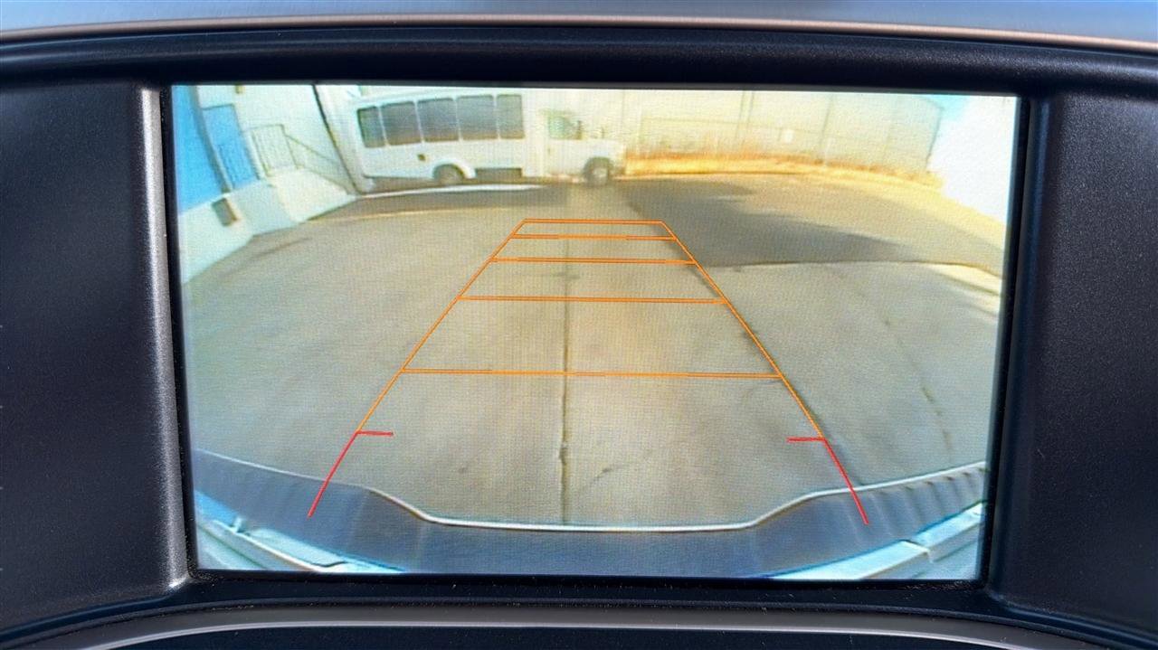 Used 2016 GMC Sierra 1500 Denali w/ Enhanced Driver Alert Package image 28