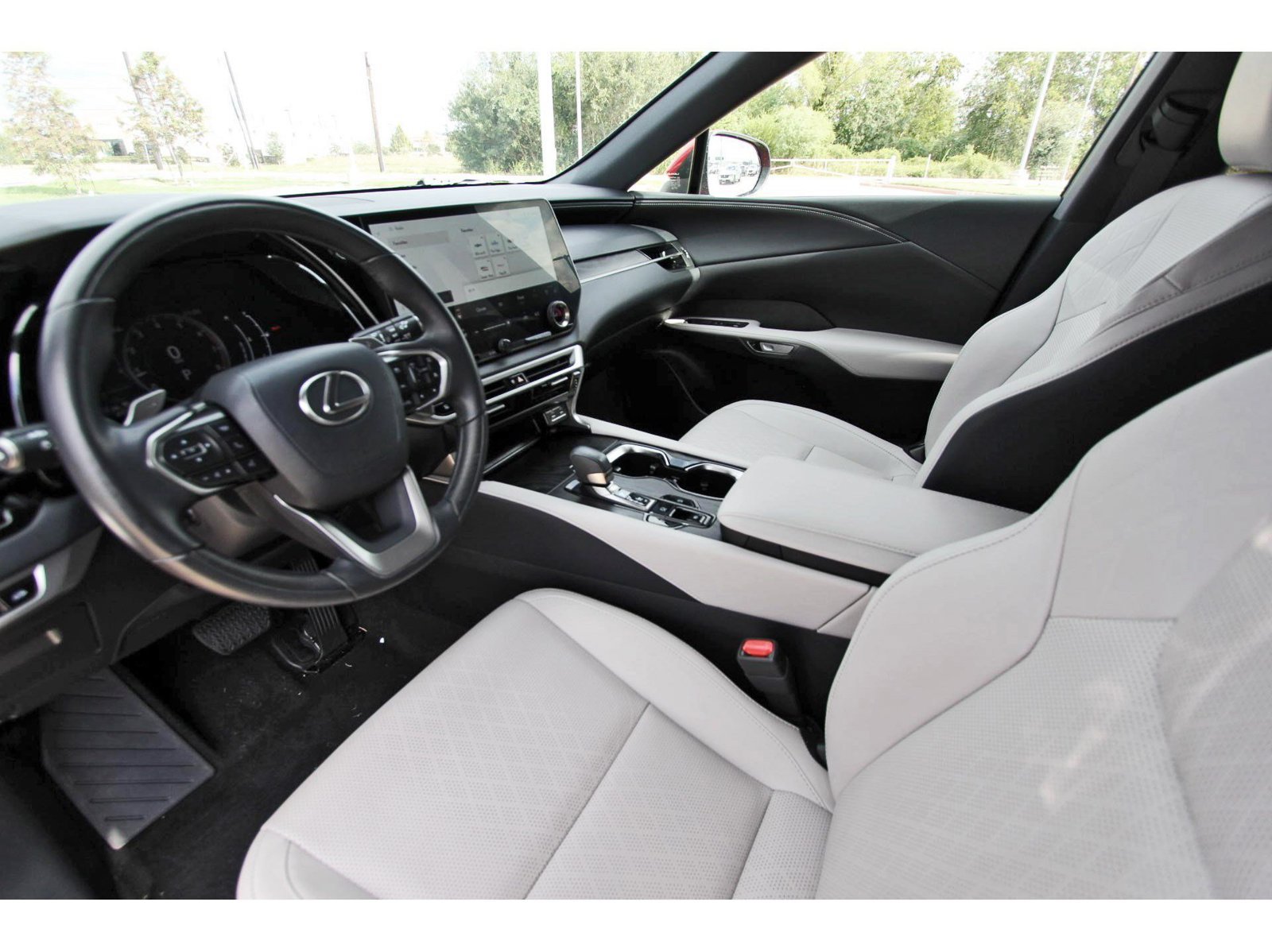 Used 2023 Lexus RX 350 Premium Plus w/ Accessory Package (Z1) FWD image 33