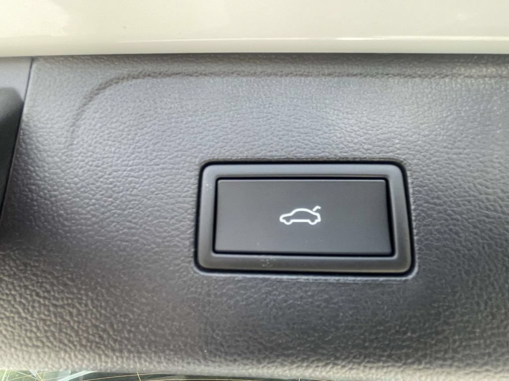 New 2026 Volkswagen Atlas SEL AWD/4WD image 10
