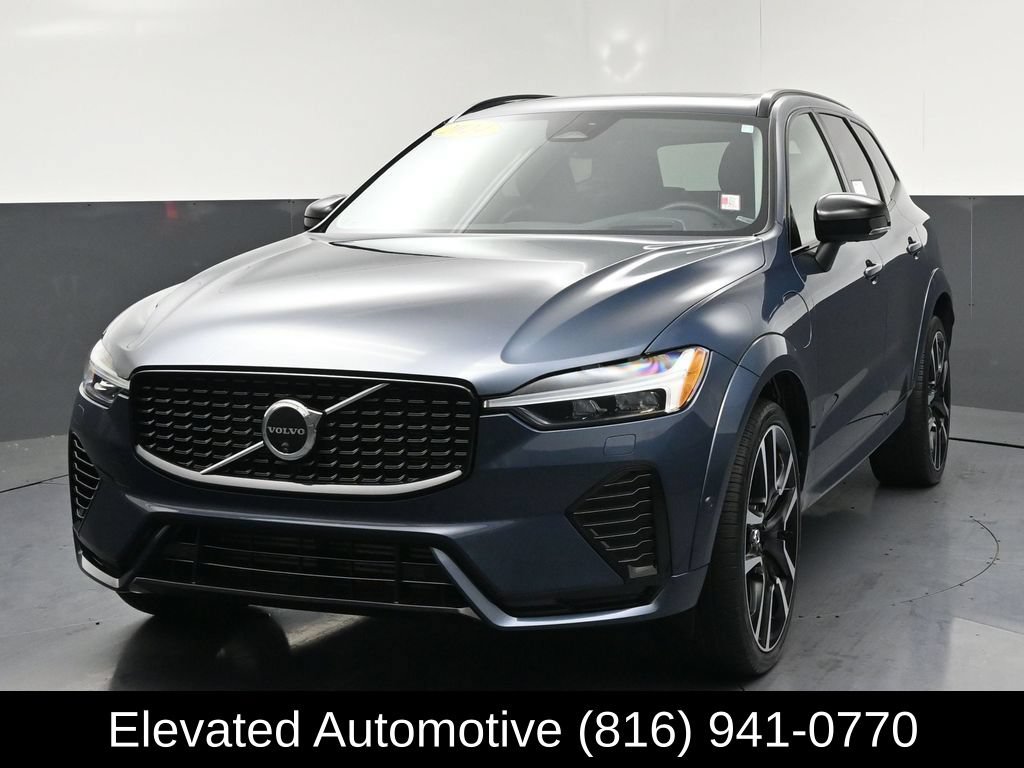 Used 2024 Volvo XC60 T8 Ultimate w/ Protection Package Premier AWD/4WD image 3