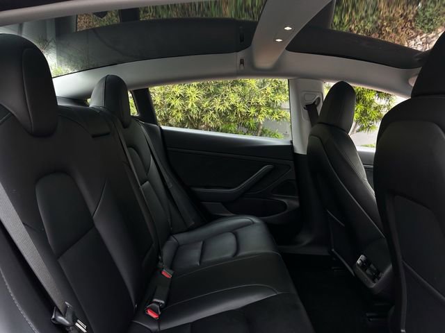 Used 2021 Tesla Model 3 Standard Range image 28