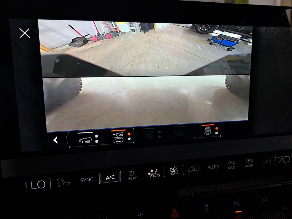 New 2025 GMC Hummer EV 2X w/ Extreme Off-Road Package image 29