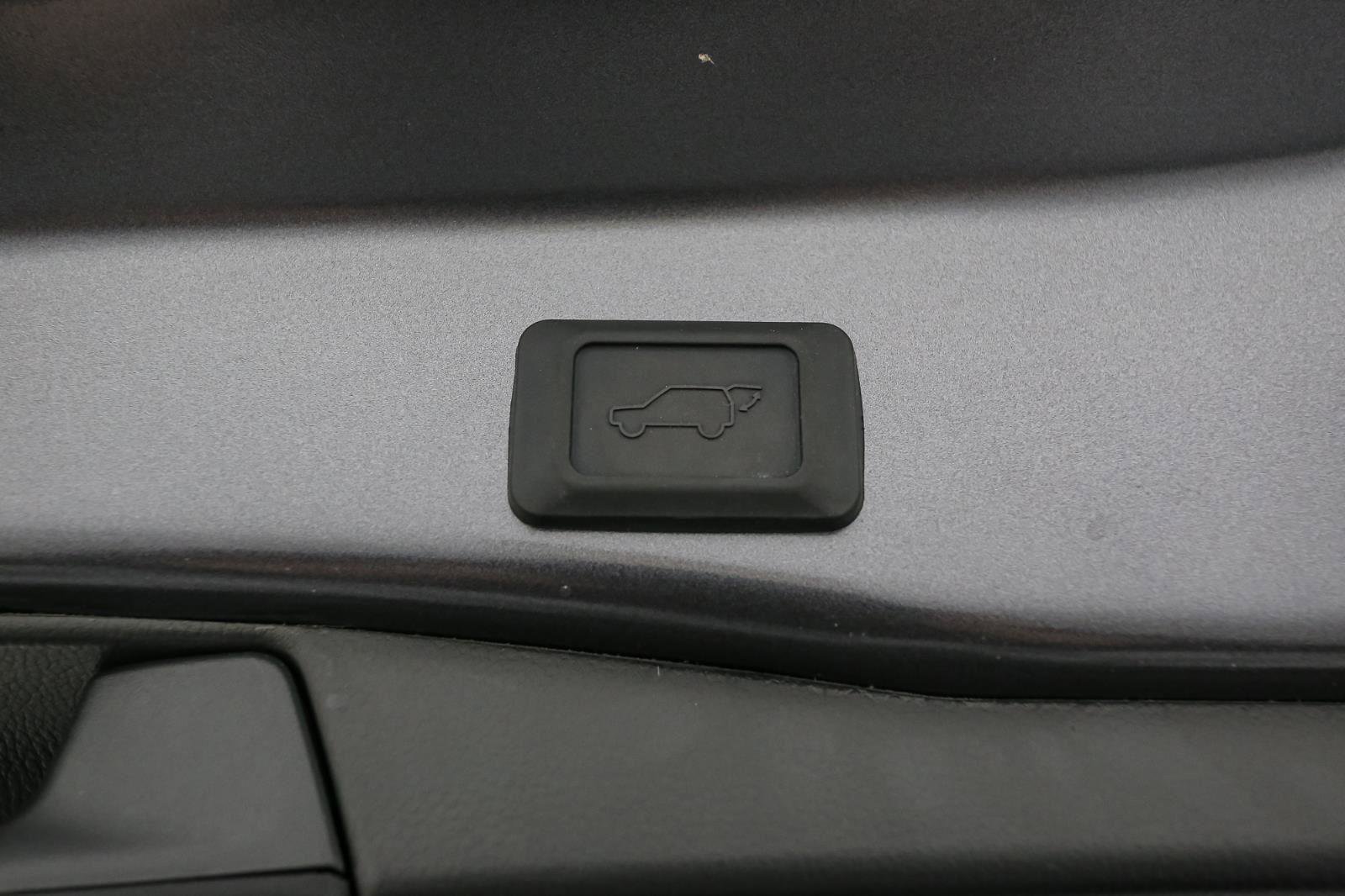 Used 2024 Toyota RAV4 XLE w/ Convenience Package image 13